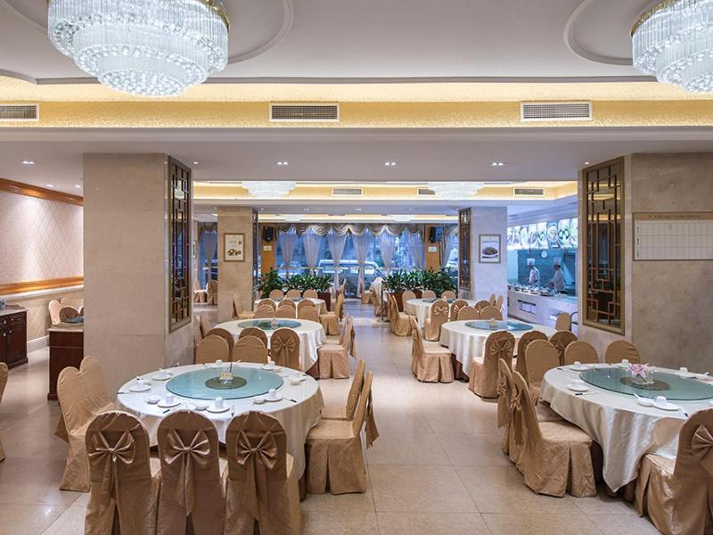 Vienna Hotel Гуанчжоу Экстерьер фото